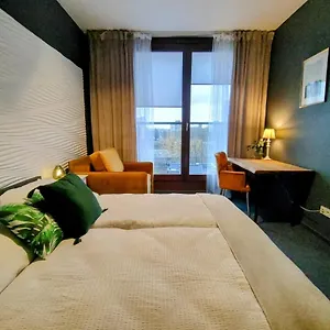 Apartament Kolejowa Komfort Z Parkingiem, Warszawa